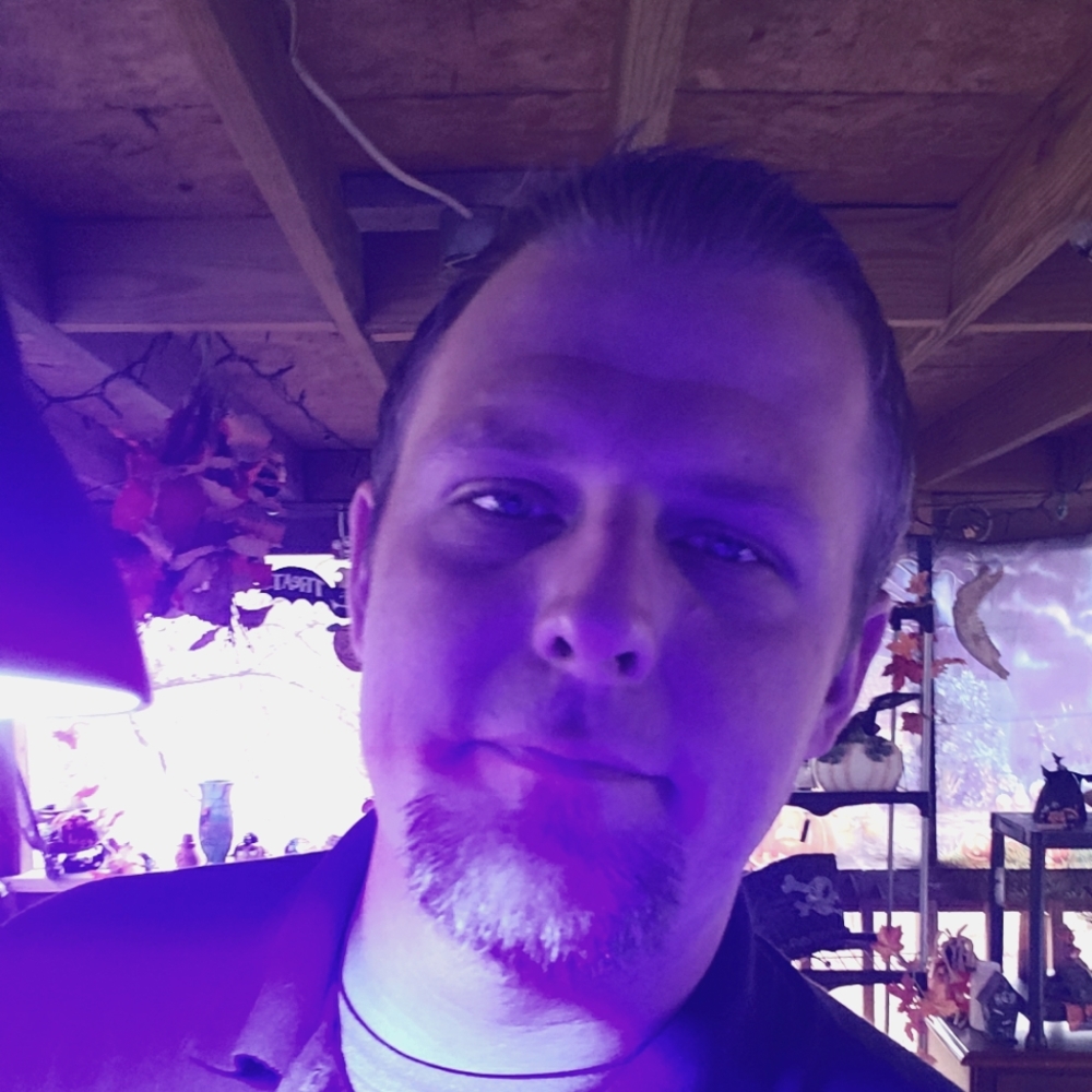 Meet your Posher, Jason